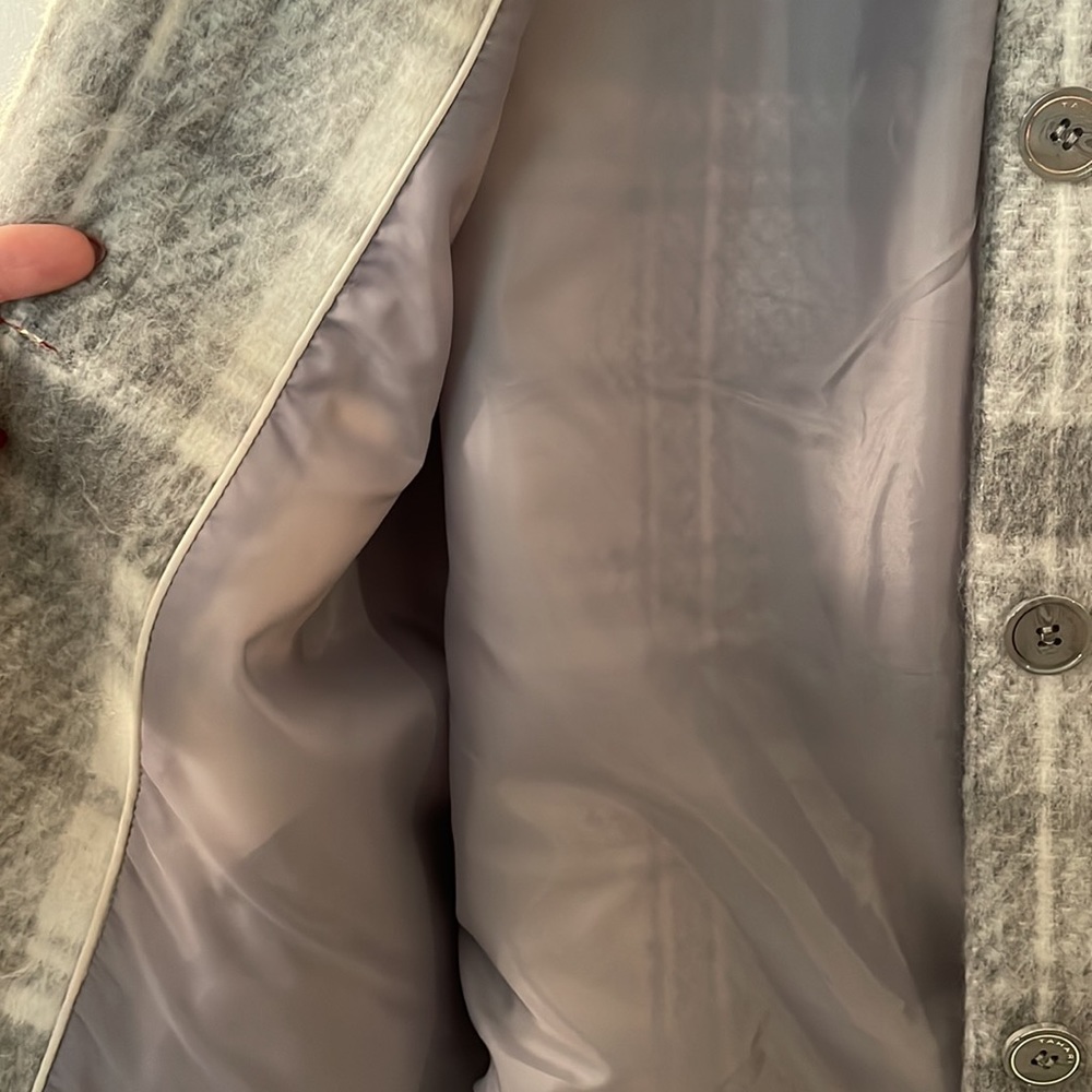 Tahari Shacket - Picture 3 of 5